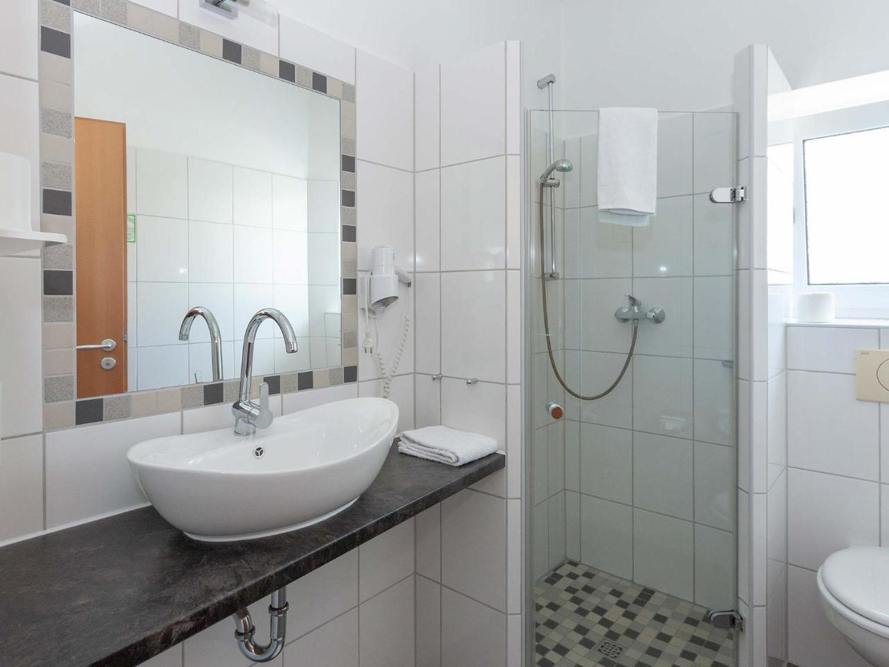 Hotel Herrlichkeit Dornum Janssen Экстерьер фото